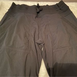Lululemon Pants Size 6